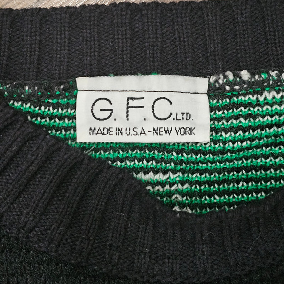 Vintage G.F.C. Women's Sweater Made in USA ‎ Black/Green/White 48" Chest - Picture 4 of 6